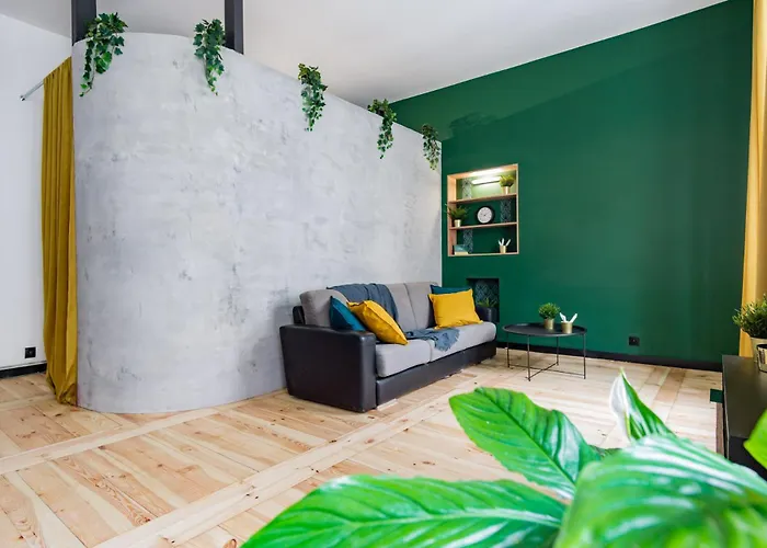 Golden Piotrkowska 116 وودج